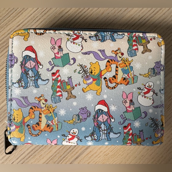 EUC Disney Loungefly Winnie the Pooh Christmas Wallet - Picture 2 of 3
